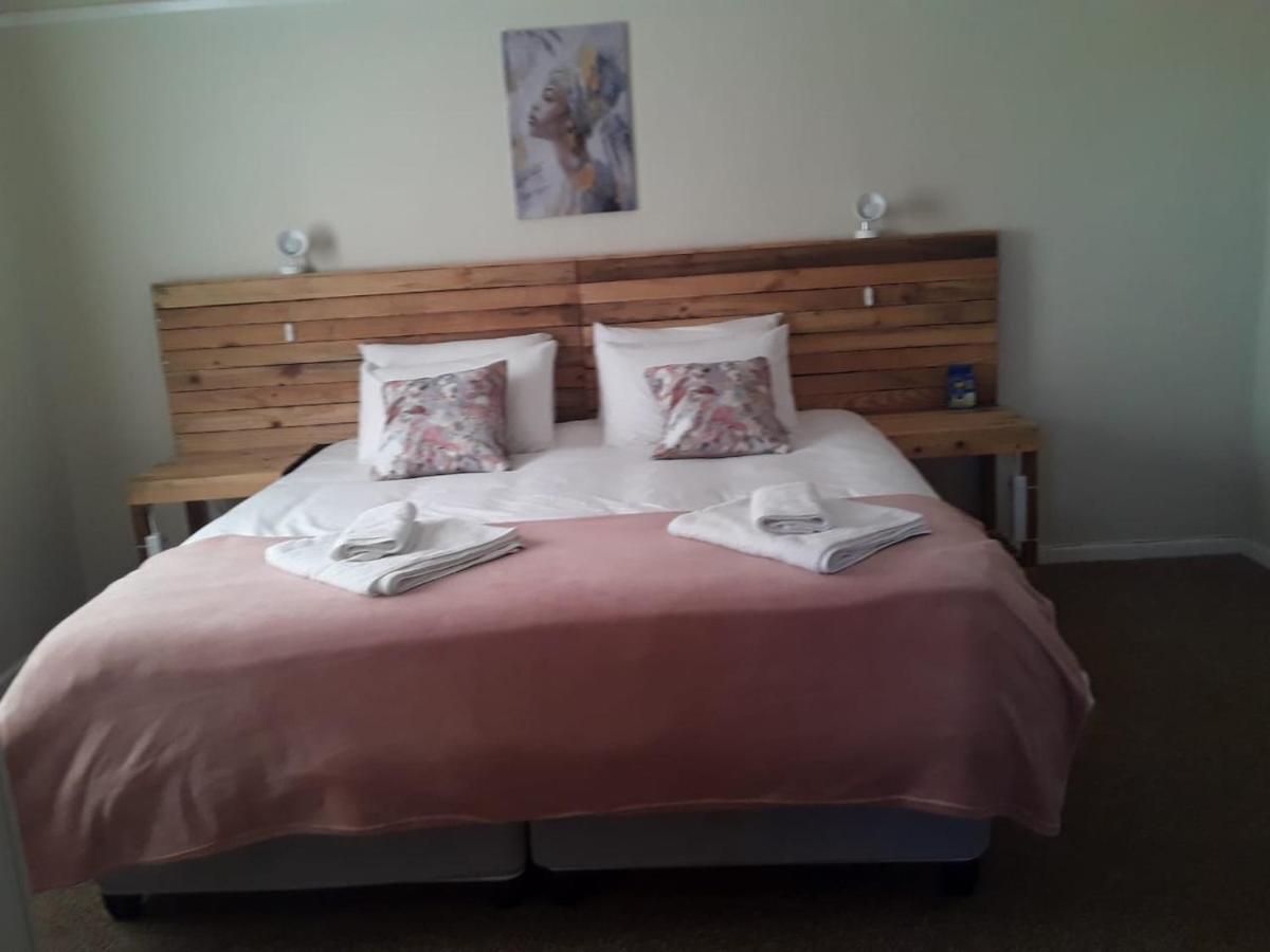 Abbastanza Self-catering * Loeriesfontein